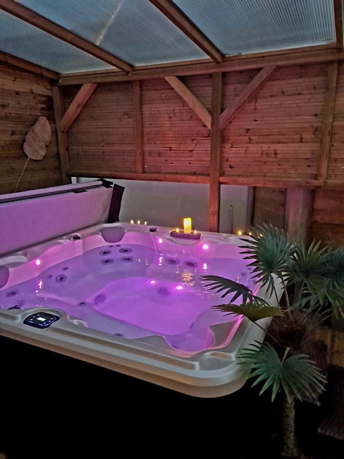 A Fleur De Spa : Maison Chaleureuse Avec Spa Privatif Et Billard. Coulogne Ngoại thất bức ảnh